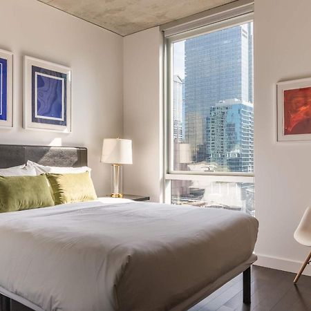 2Br Elegant Premium Suite With Balcony & Sweeping City Views Чикаго Екстериор снимка